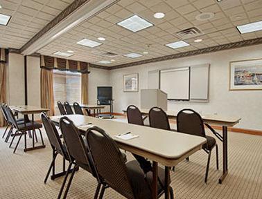 La Quinta Inn & Suites By Wyndham Mooresville Facilități foto